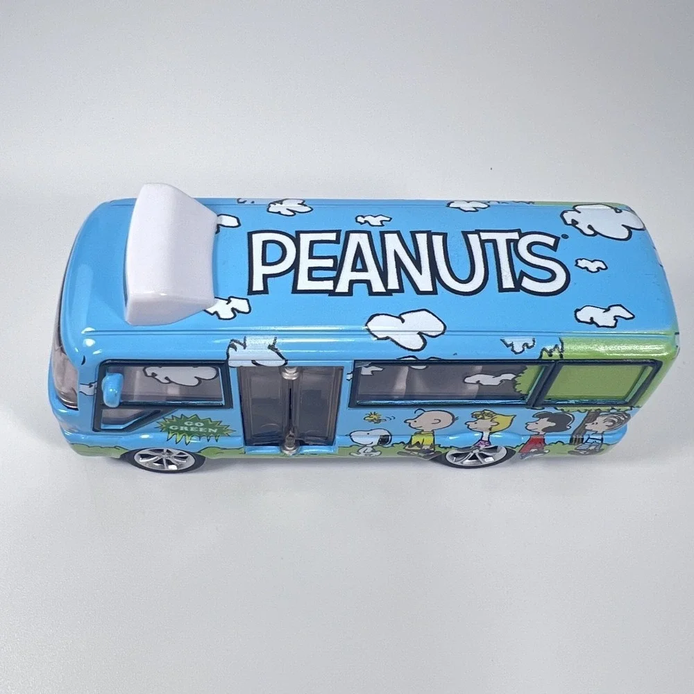 Peanuts Snoopy Rare Yellow‎ Diecast Tour Bus 5
